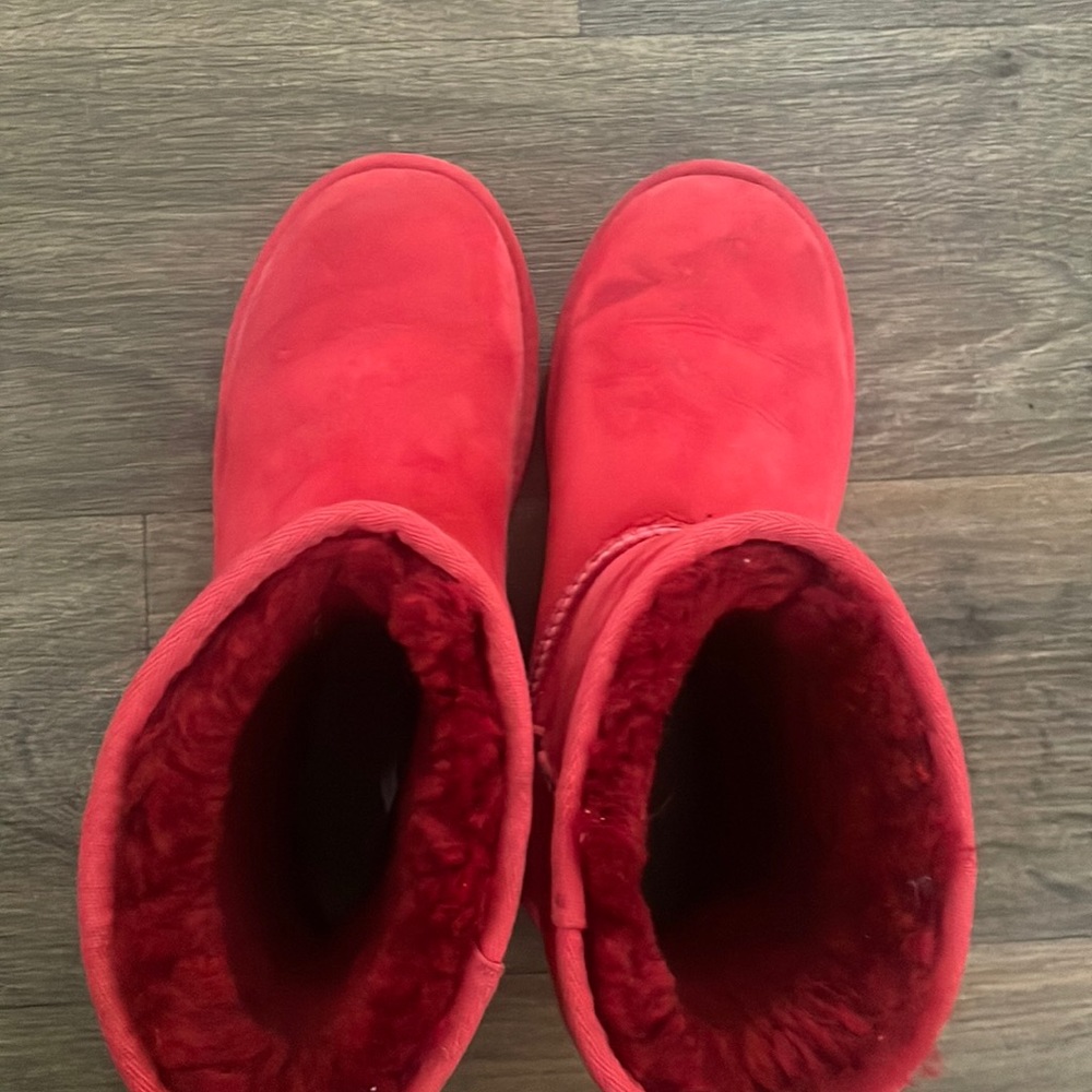 Red Uggs